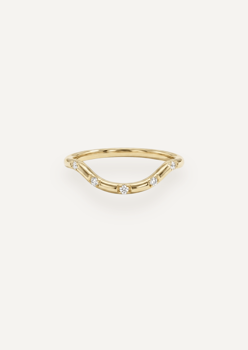 The Lumina Curved Diamond Band