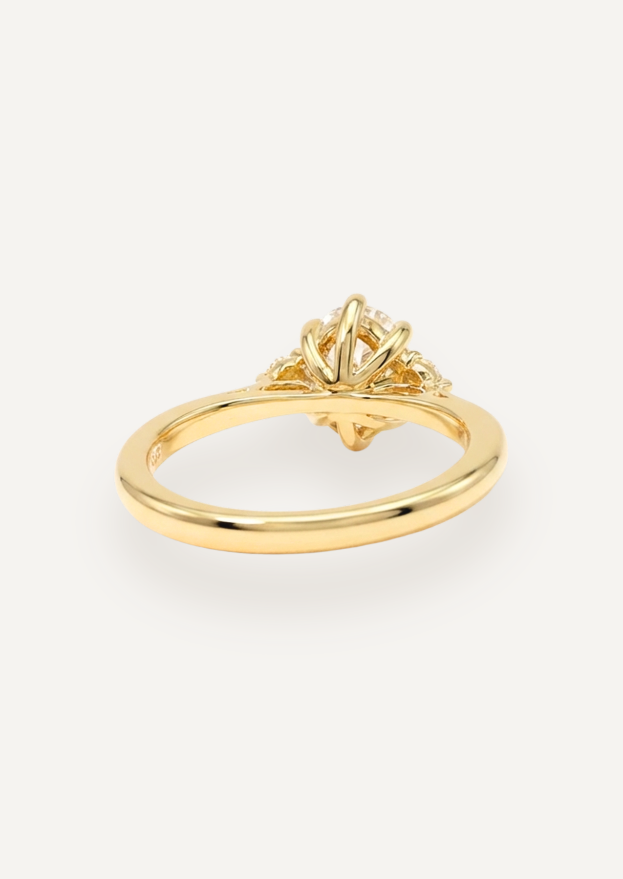 The Esme Ring with Oval Cut Diamond