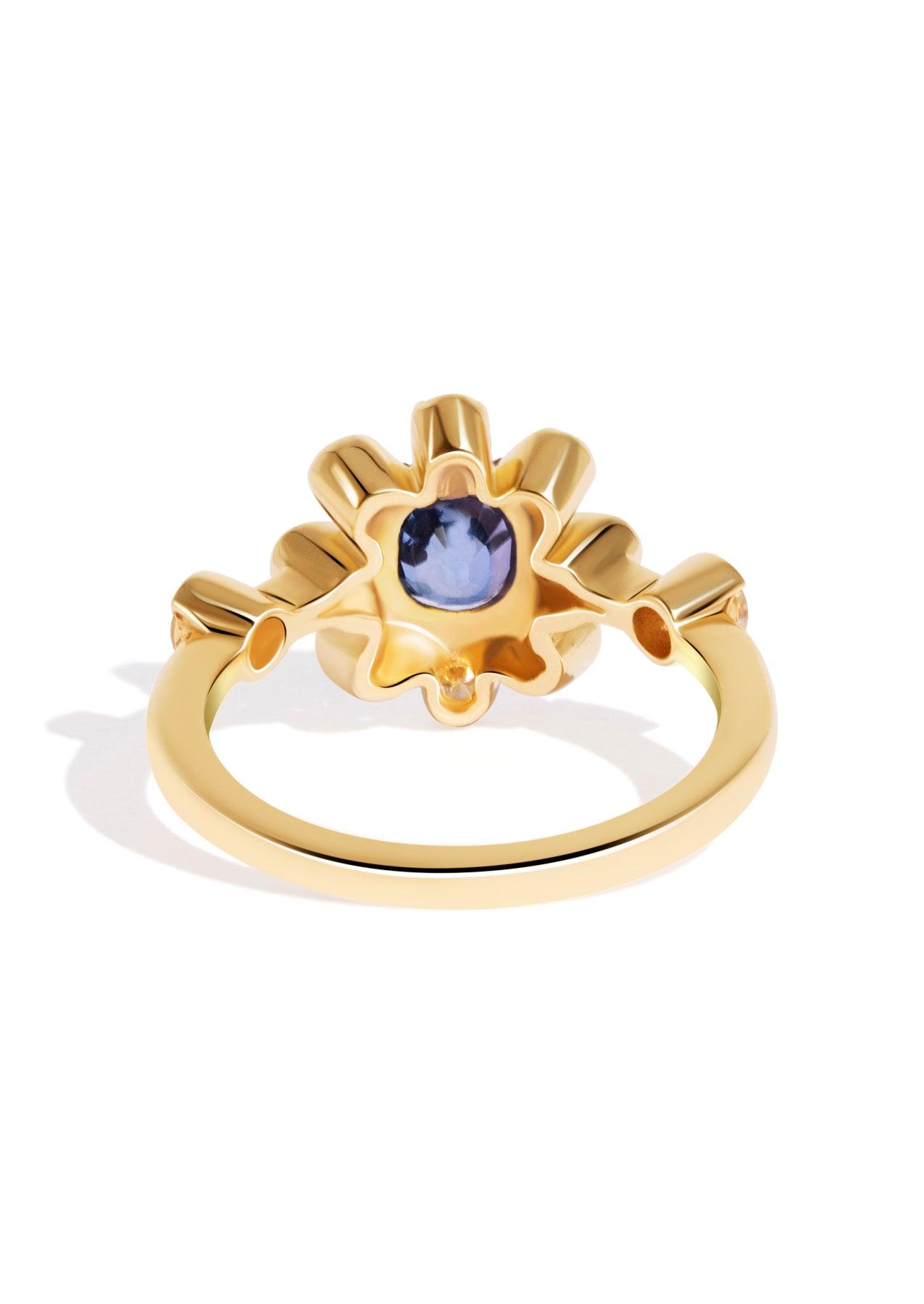 The Flora Ring with 1.03ct Oval Ceylon Sapphire - Molten Store