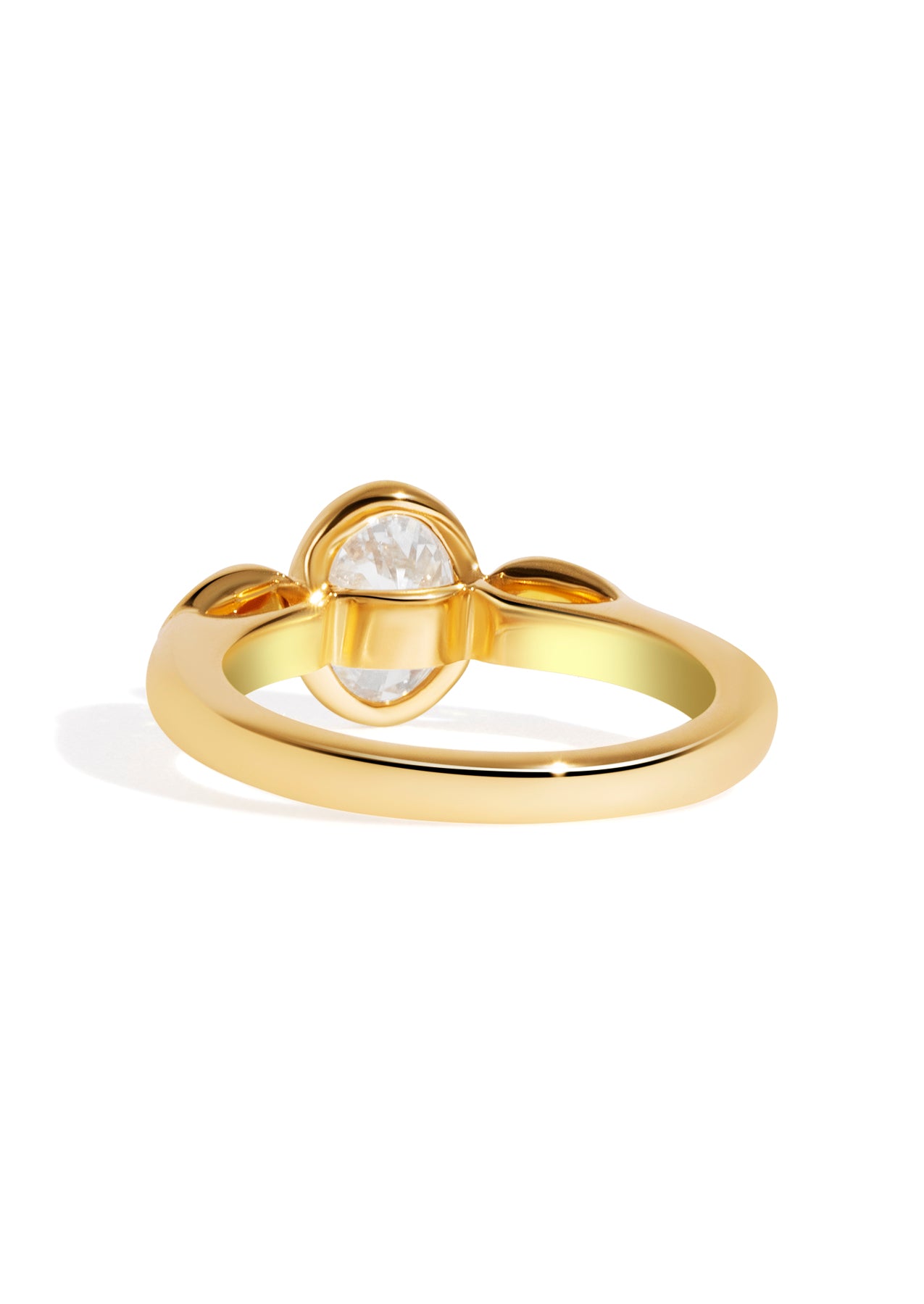 The Beatrice Ring with 1ct Cultured Diamond