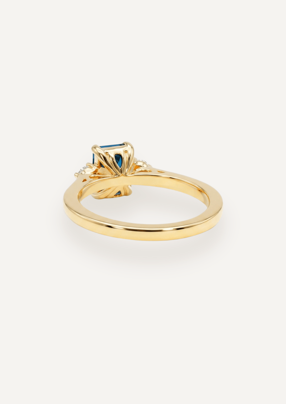 The Ada Ring with 1.23ct Emerald Sapphire - Molten Store