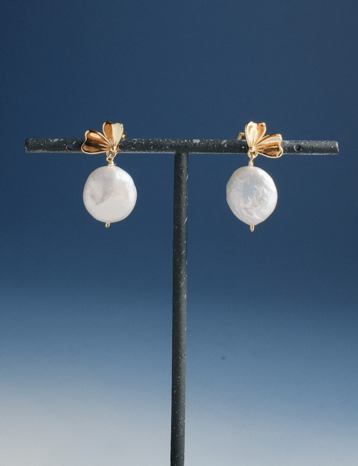 The Bloom Gold Vermeil Pearl Earrings - Molten Store