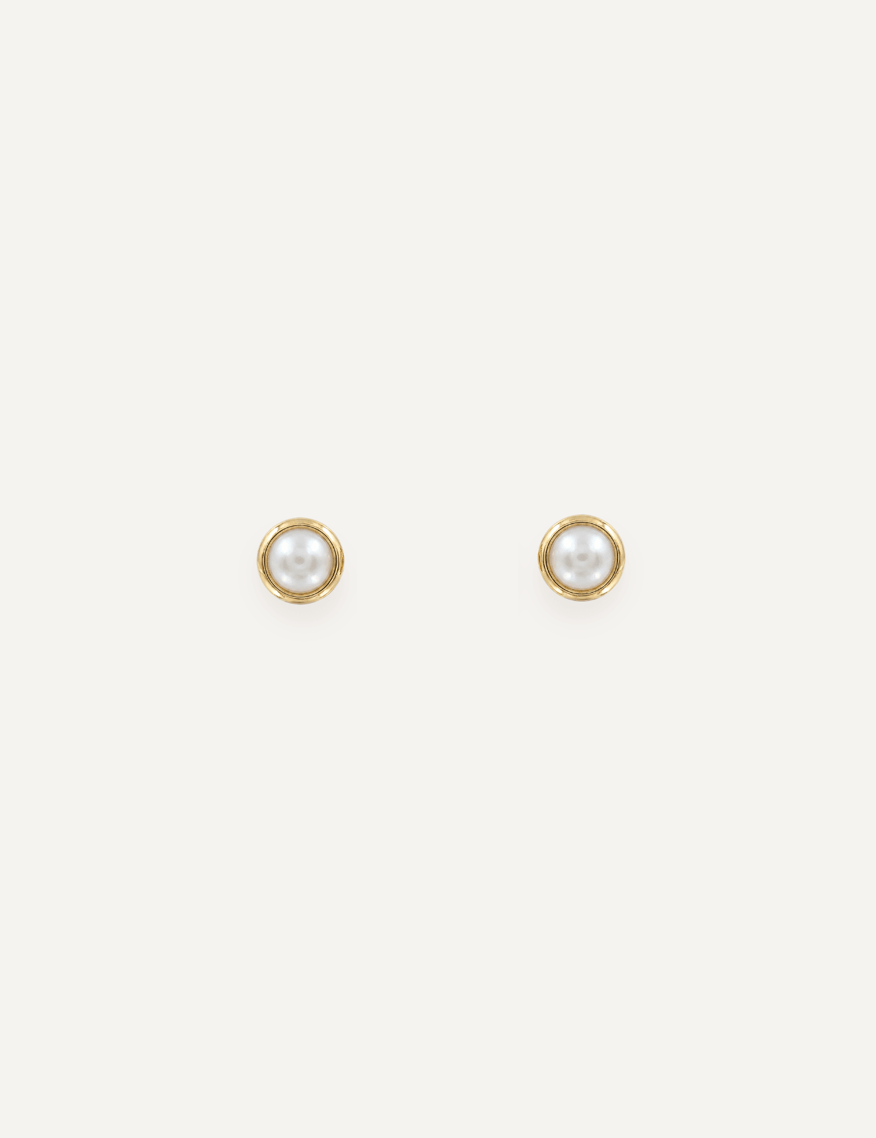 The Delphine Bezel Stud Earrings in Pearl - Molten Store