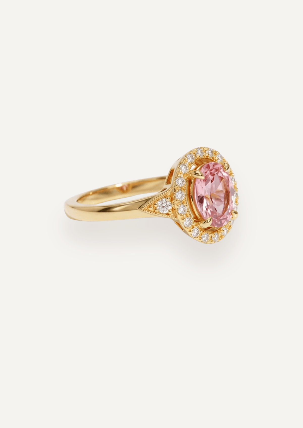 The Eliza Ring with Oval Cut Morganite design detail