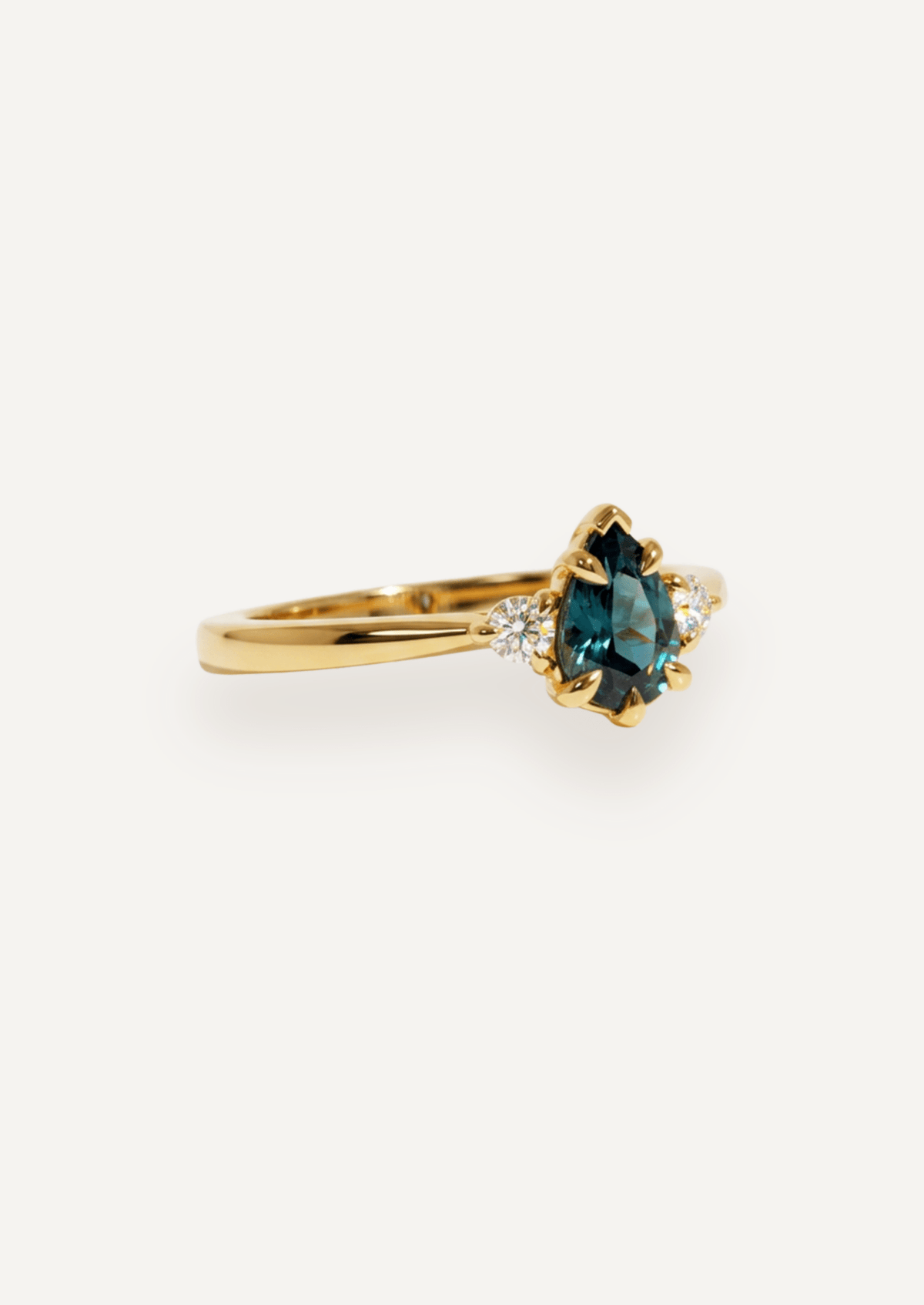 The Esme Ring with Pear Green Sapphire design detail