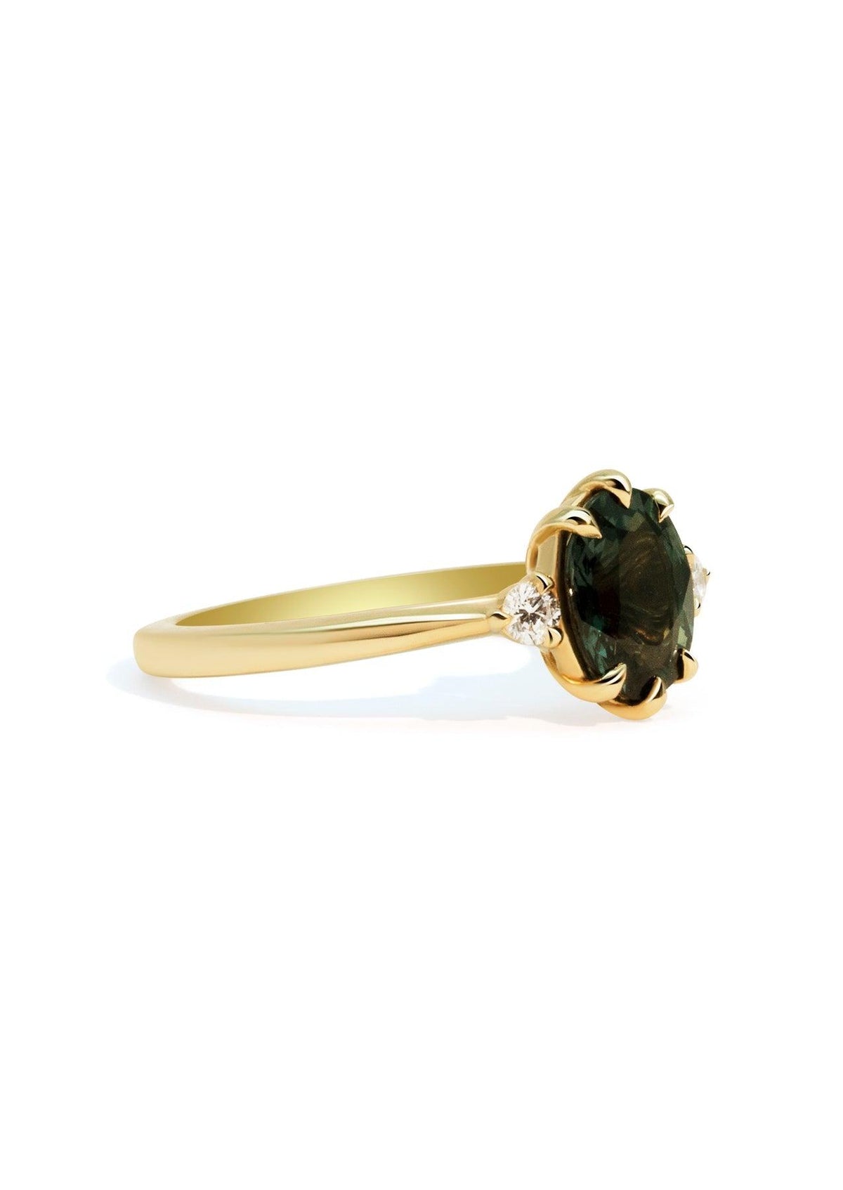 The Esme Ring with 1.76ct Oval Sapphire - Molten Store