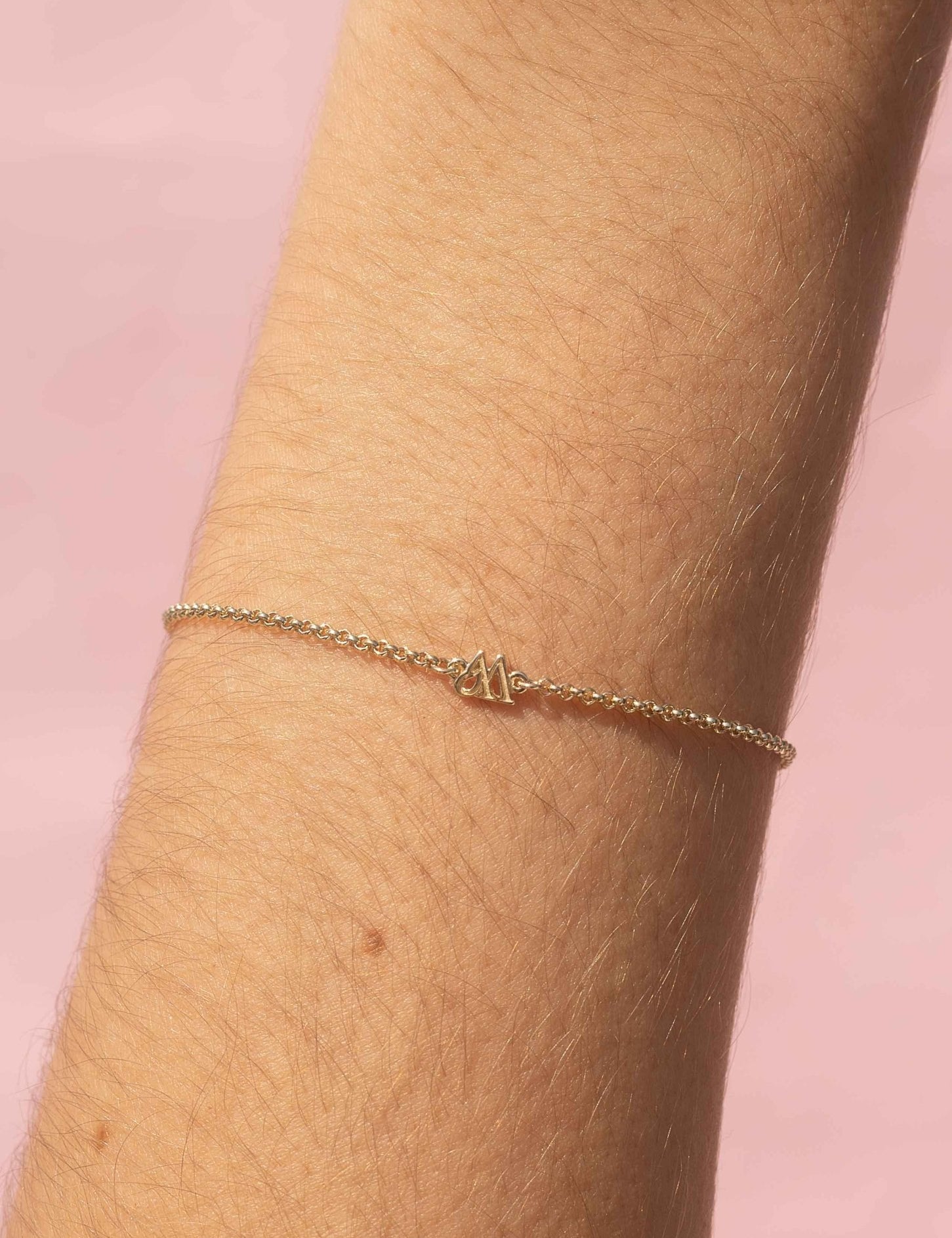 The Insignia 9ct Solid Gold Bracelet - Molten Store