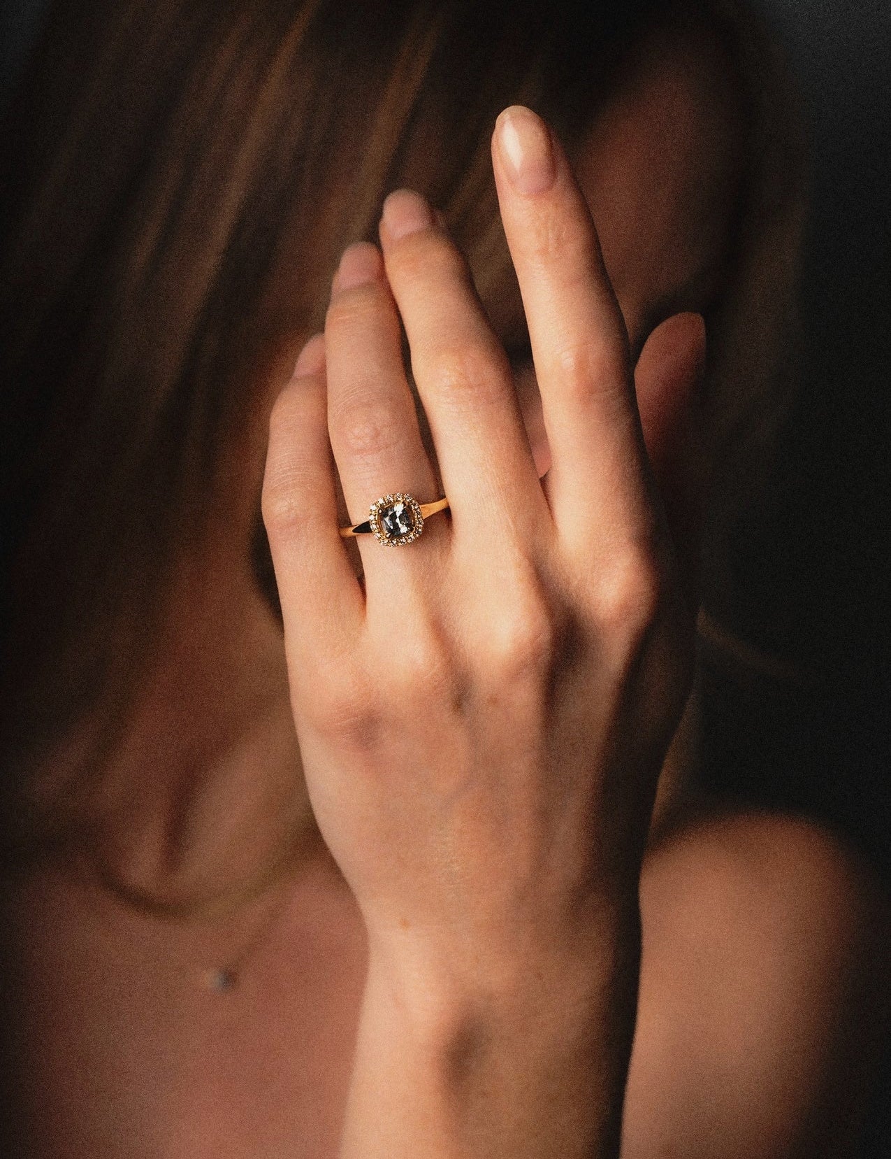 The Iris Ring with 1.06ct Cushion Cut Green Sapphire & Diamond Halo - Molten Store