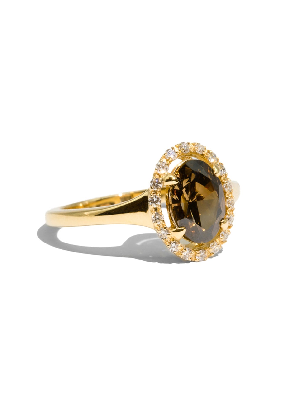The Iris Ring with Cognac Diamond design detail