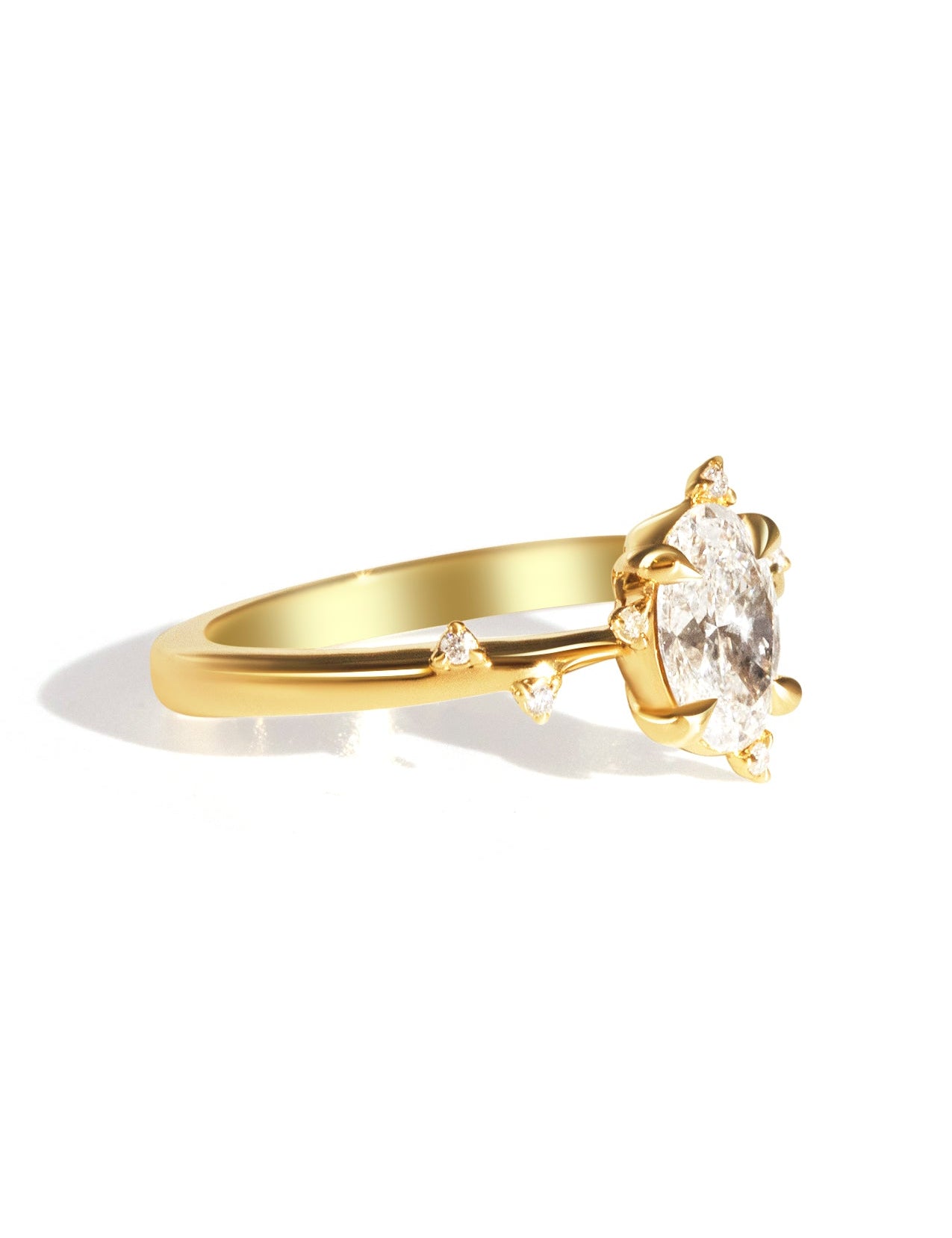 The Juniper Ring with 1.04ct Oval Cultured Diamond - Molten Store
