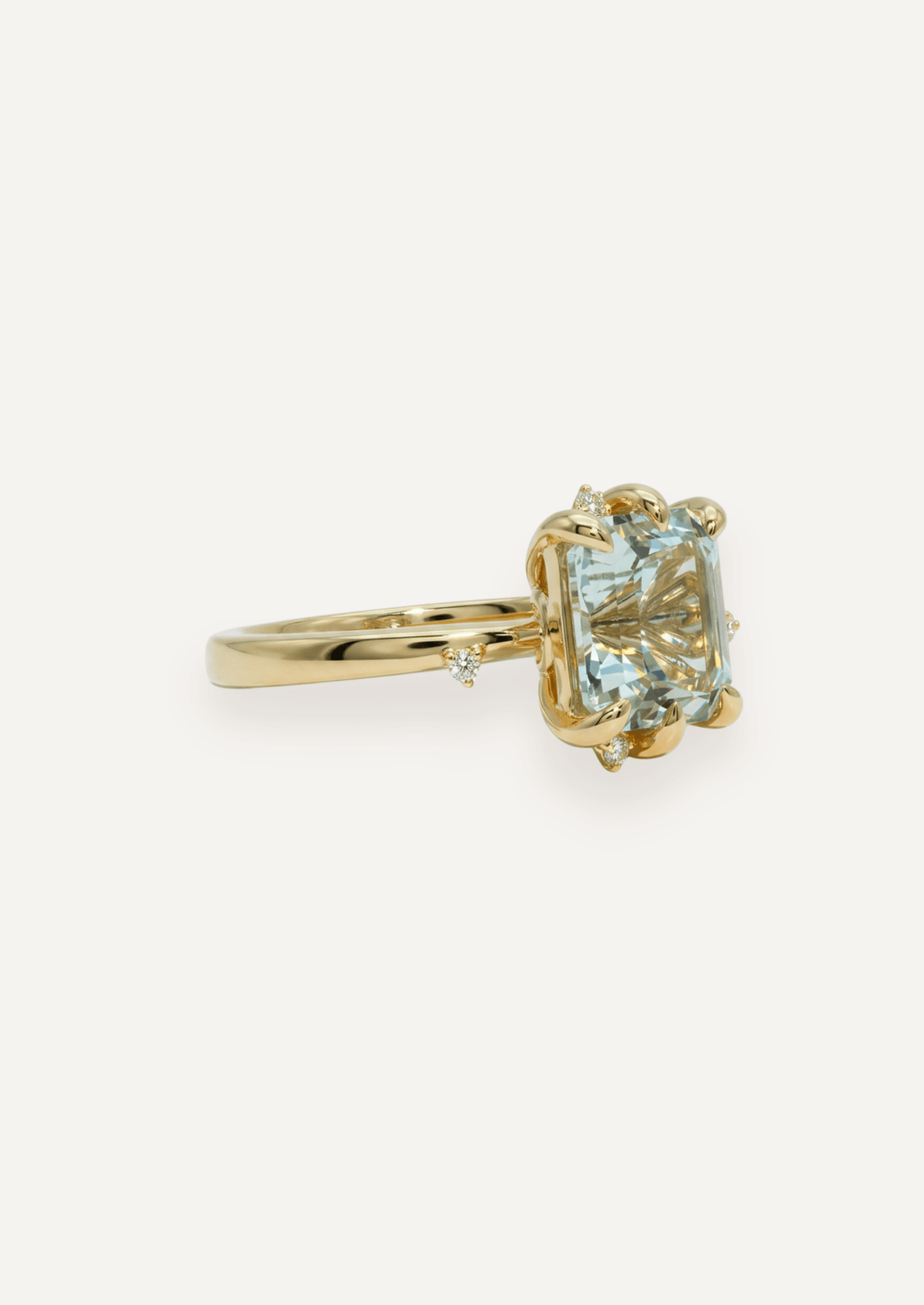 The Juniper Ring with 2.4ct Emerald Aquamarine - Molten Store