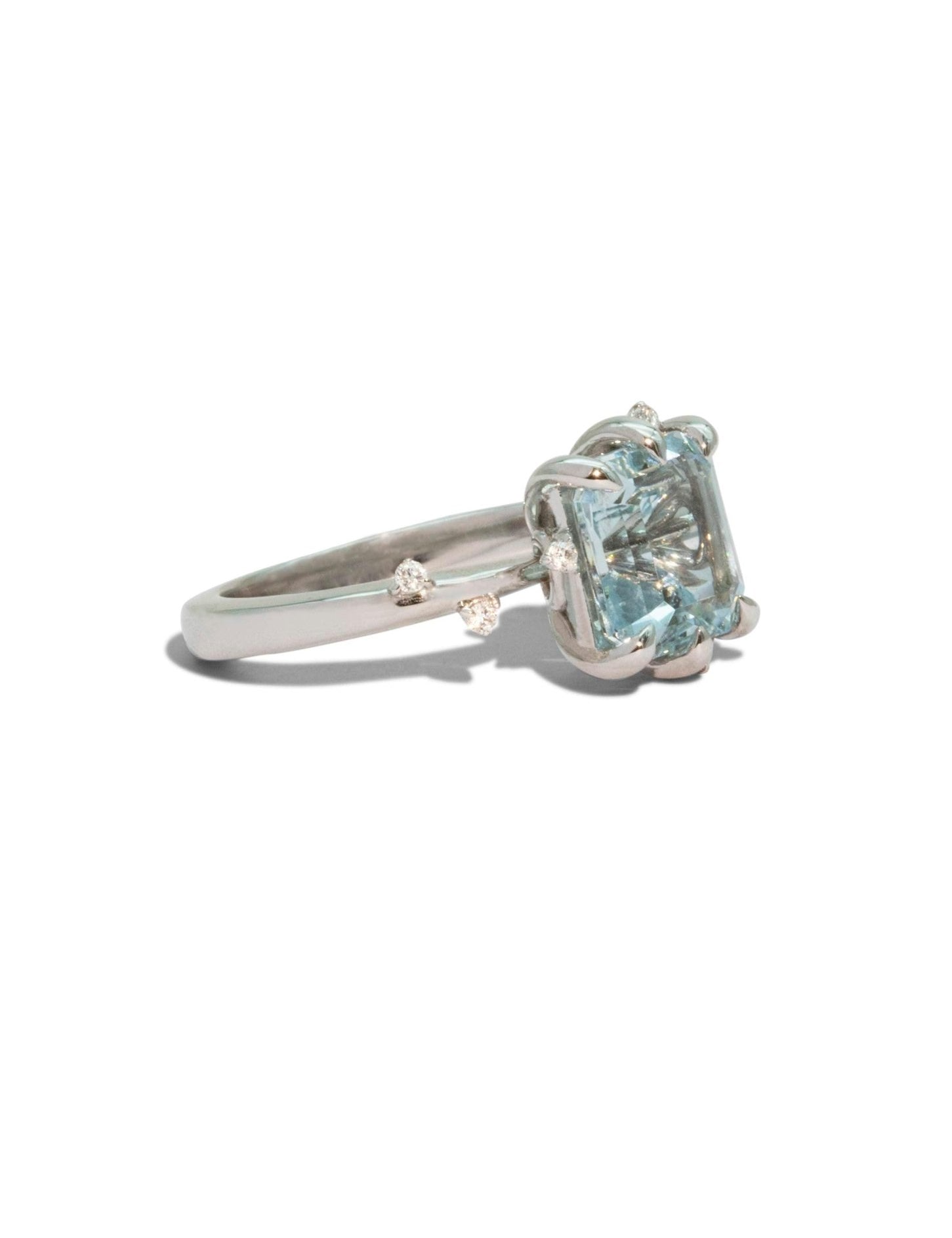 The Juniper Ring with 2.5ct Emerald Aquamarine - Molten Store
