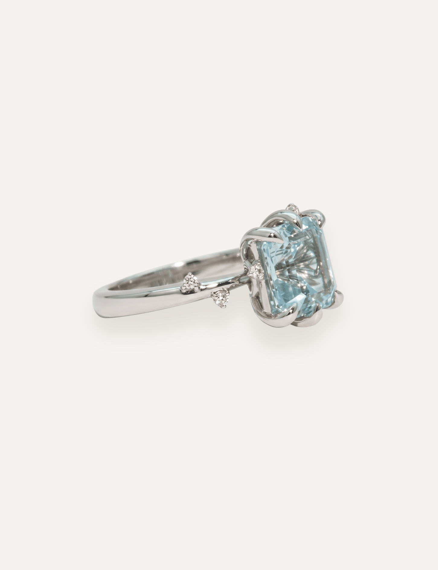 The Juniper Ring with 2.5ct Emerald Aquamarine - Molten Store