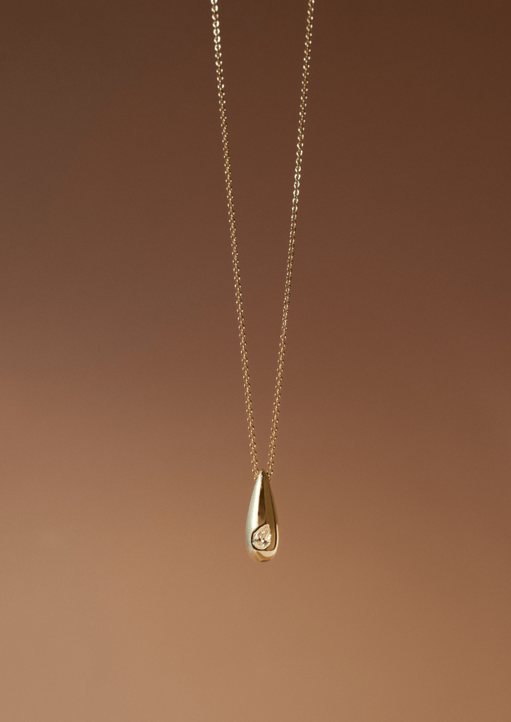 The Monae 9ct Gold Pear Diamond Necklace - Molten Store