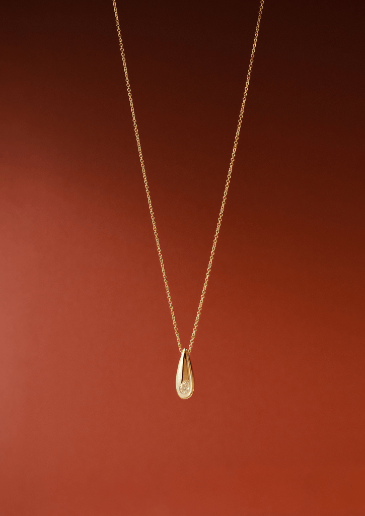 The Monae 9ct Gold Pear Diamond Necklace - Molten Store