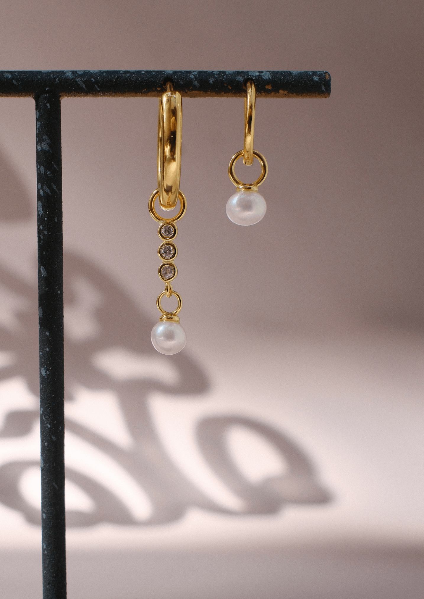 The Poise Gold Vermeil Pearl Earring Charm - Molten Store