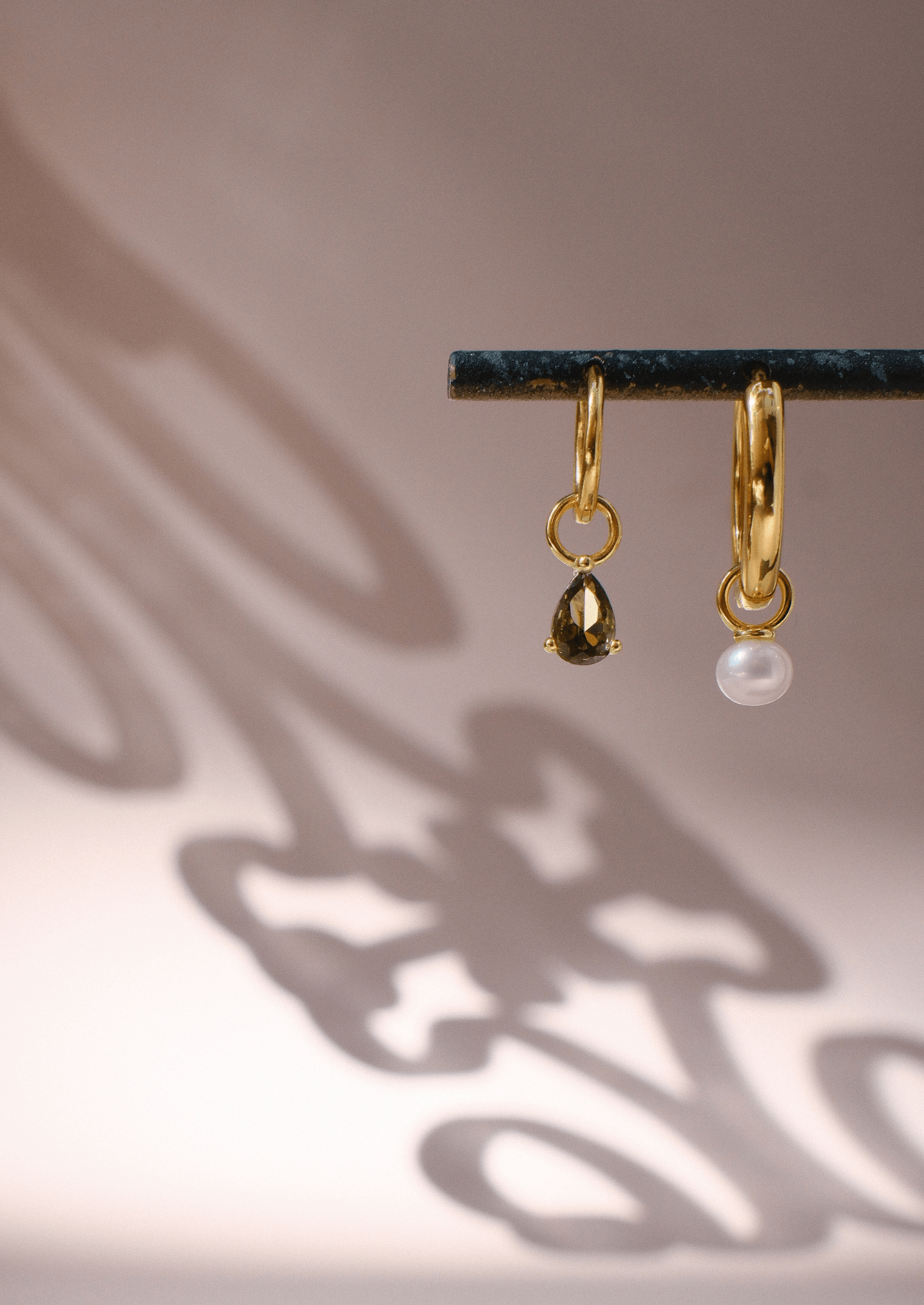The Poise Gold Vermeil Pearl Earring Charm - Molten Store