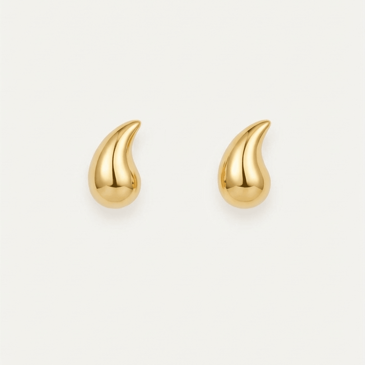 The Sola Gold Vermeil Stud Earrings - Molten Store