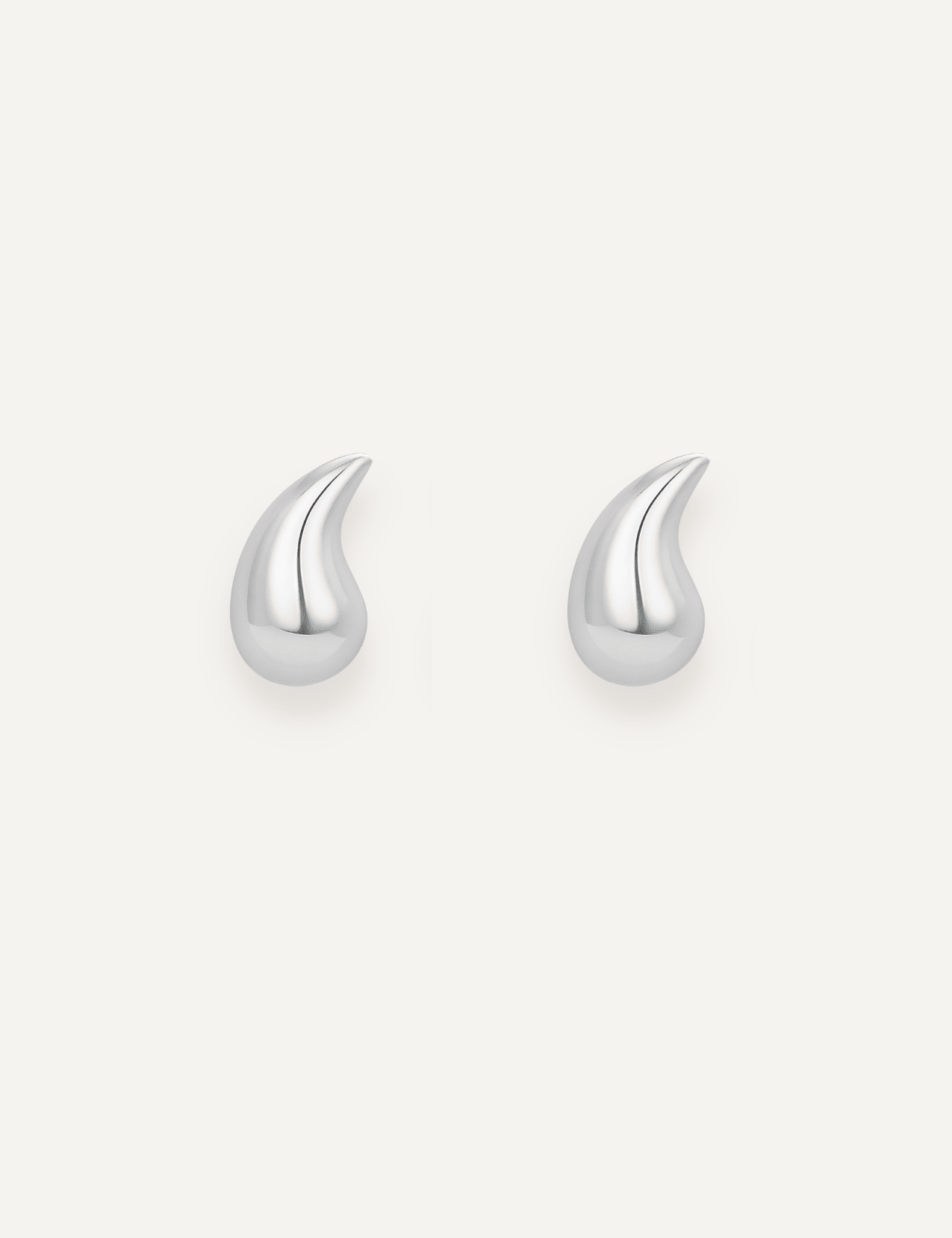 The Sola Sterling Silver Stud Earrings - Molten Store