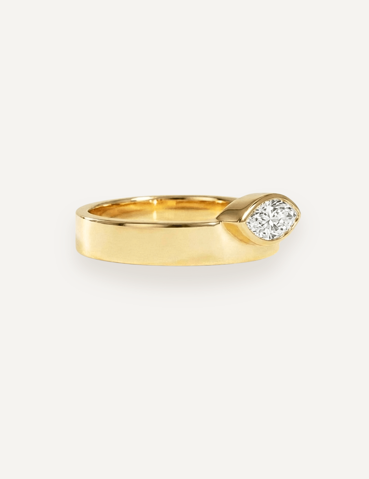 The Sylvie Solitaire Ring - Molten Store