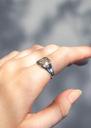 The Theo Vintage Crest Ring - Molten Store