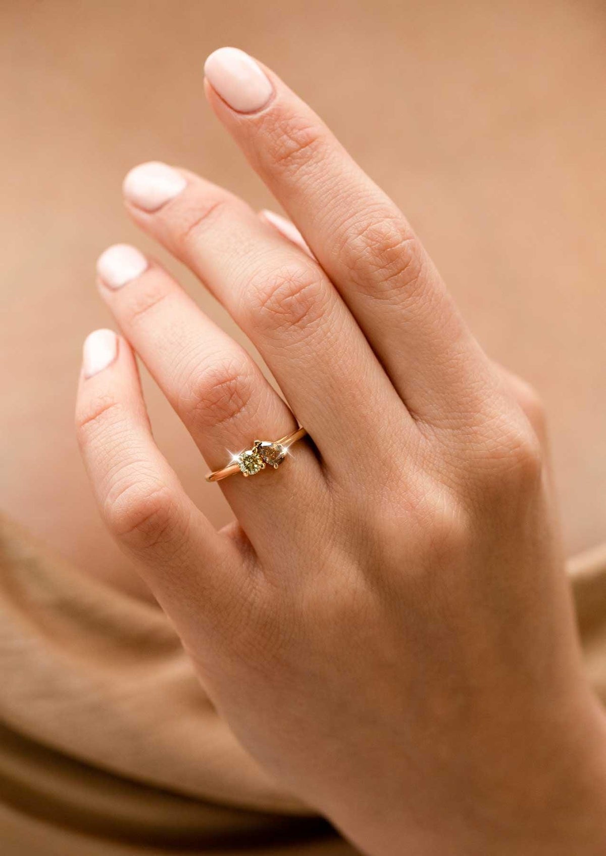 The Toi Et Moi Ring with Champagne and Cognac Diamonds design detail