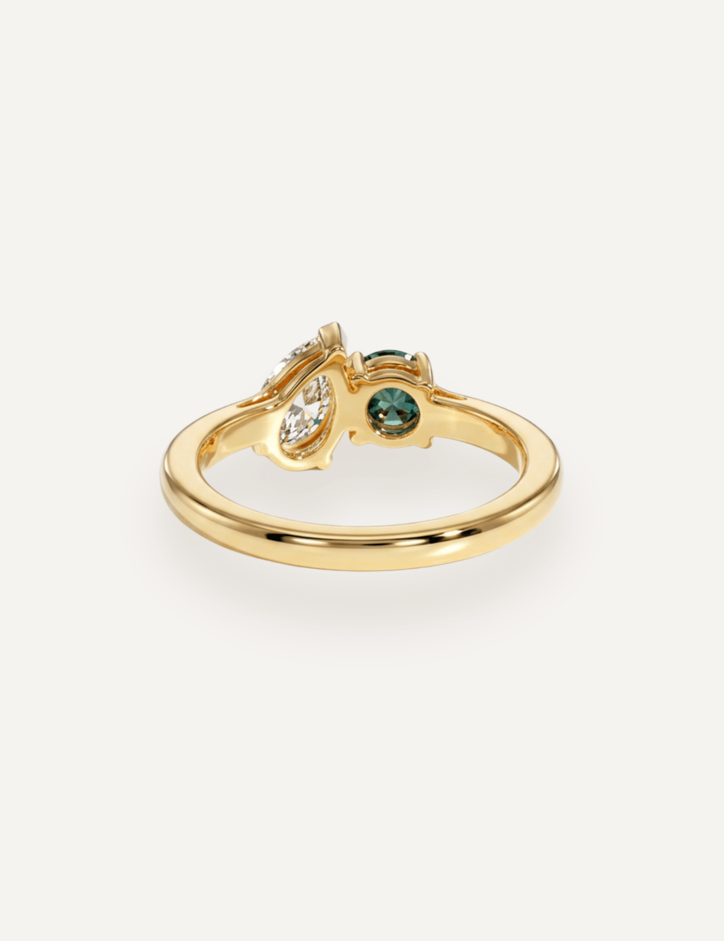 The Toi Et Moi Ring with 0.6ct Pear Cultured Diamond & 0.78ct Round Green Sapphire - Molten Store