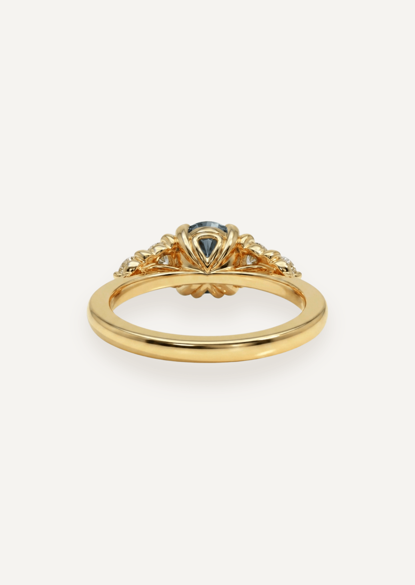 The Vera Ring with 1.01ct Oval Ceylon Sapphire - Molten Store