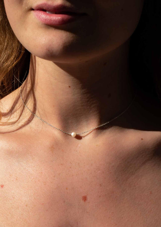 The Raindrop Pearl Silver Necklace