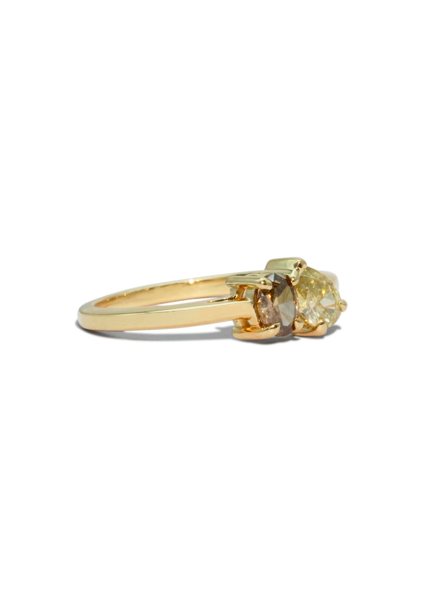 The Toi Et Moi 0.3ct Cognac Diamond and 0.37ct Champagne Diamond Ring